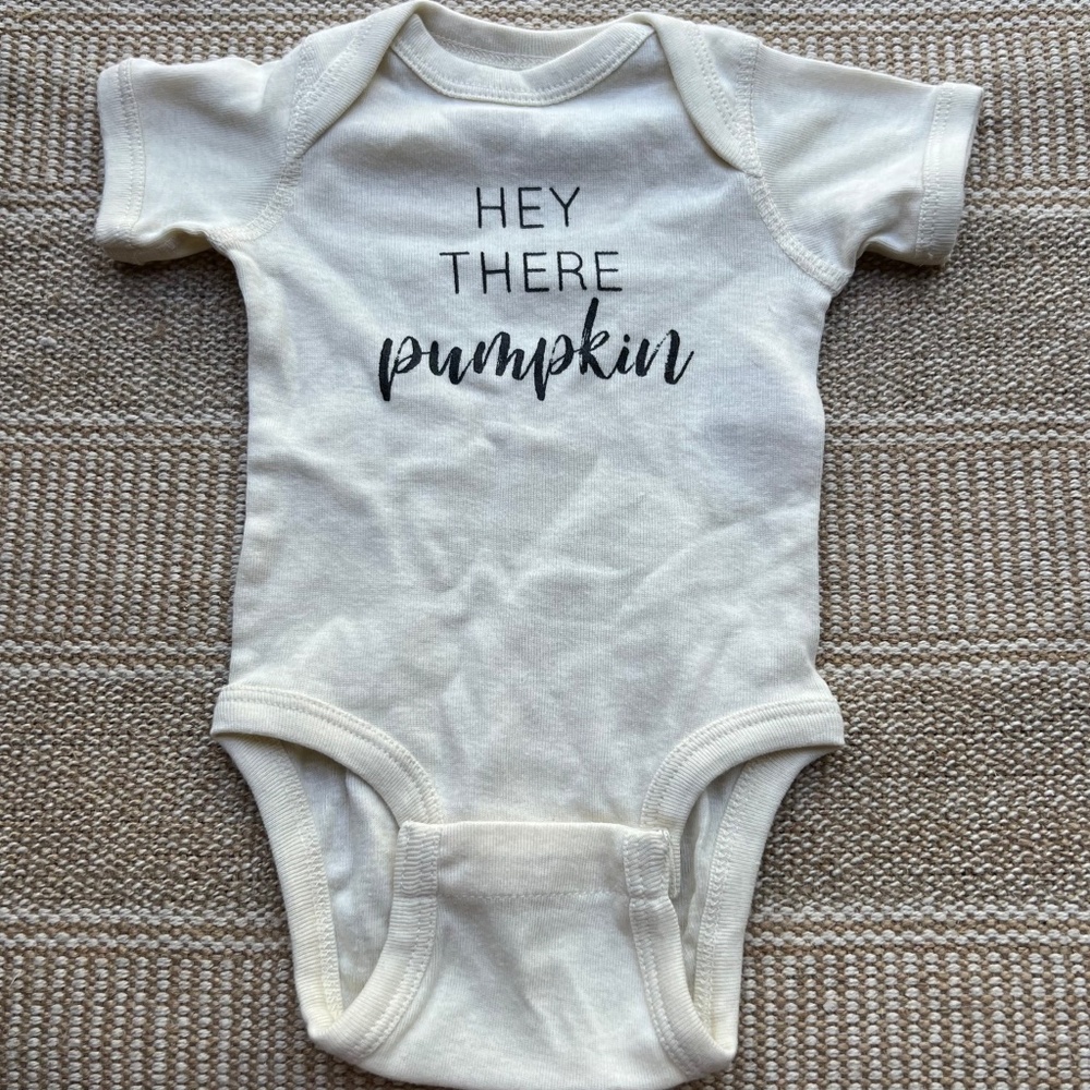 Hey There Pumpkin onesie 0-3mo.